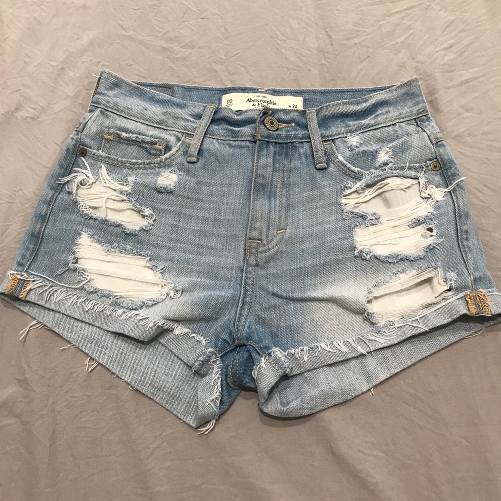 A&F light wash, distressed cuffed shorts.